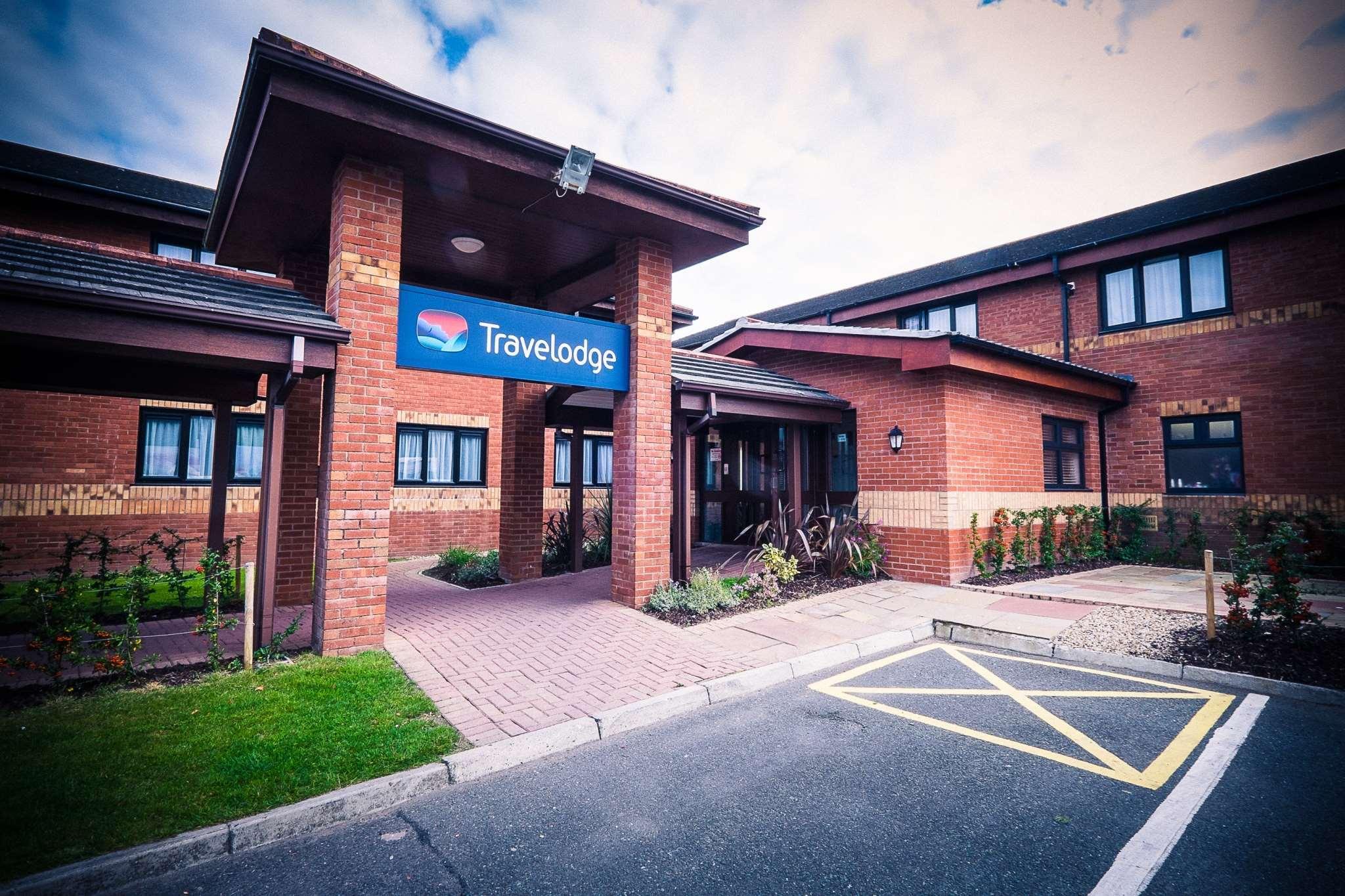 Travelodge Вотафорд Экстерьер фото