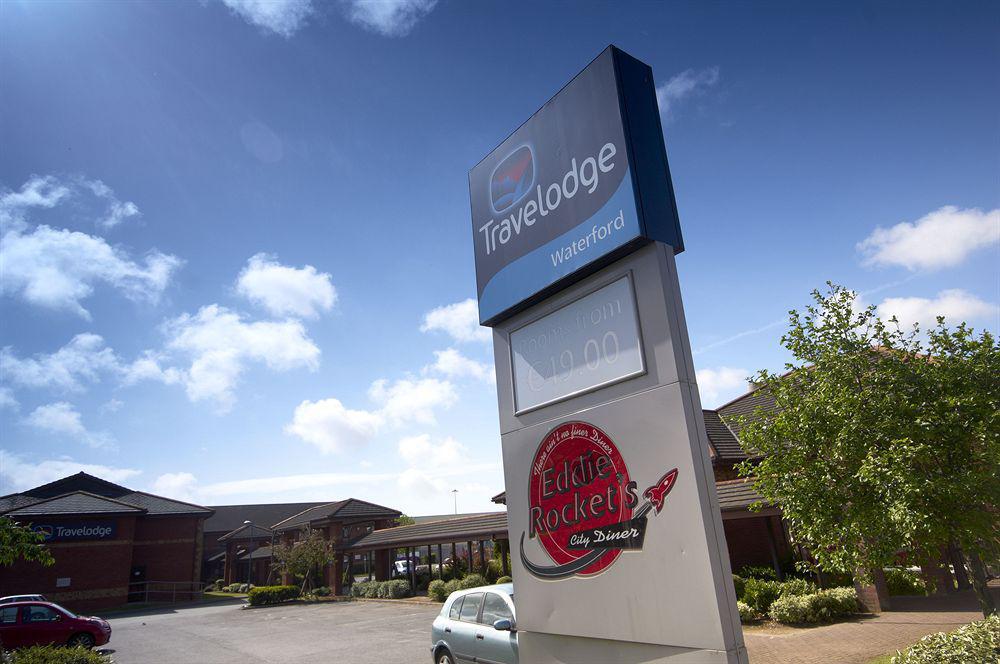Travelodge Вотафорд Экстерьер фото